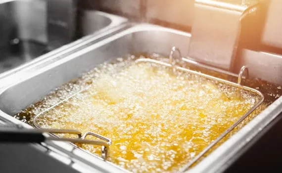 smaltimento olio frittura ristoranti